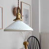 Suspension en céramique plissée Hecate | Design scandinave moderne