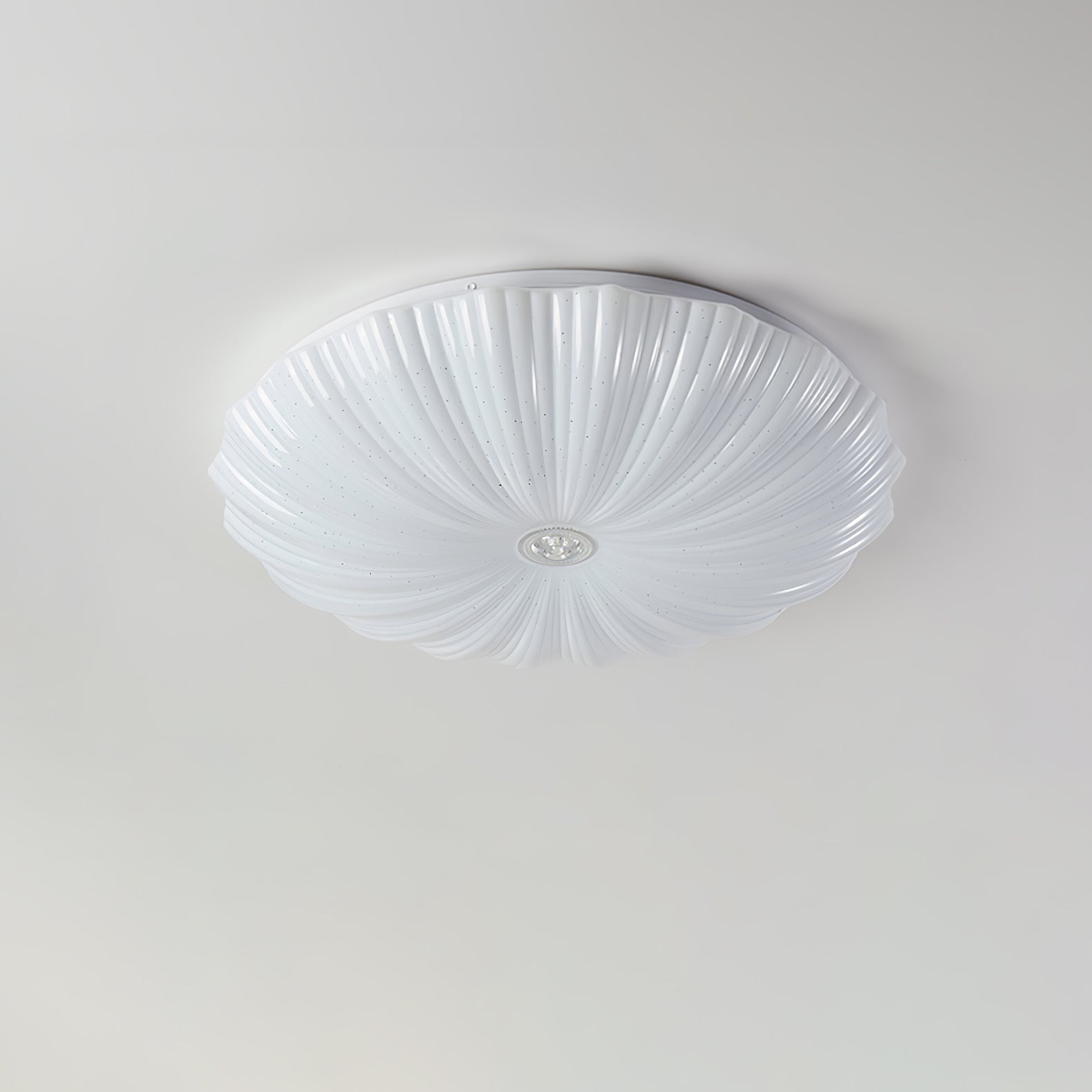 Shell Acrylic Round Ceiling Lamp