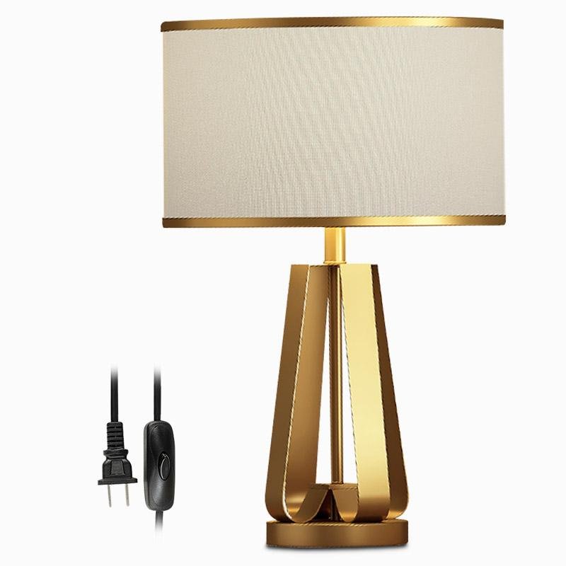 22 Inch 1 Light Golden Faux Silk And Brass Geometric Table Lamp