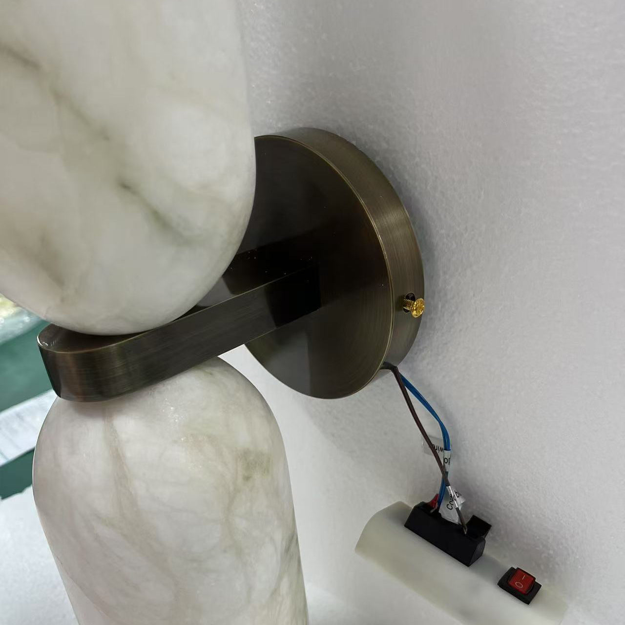 tandem-wall-lamp