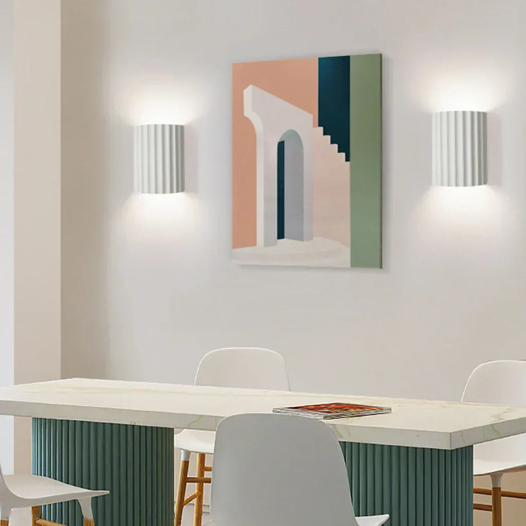 Applique murale côtelée en résine Rhea - Lampe murale intérieure moderne et minimaliste