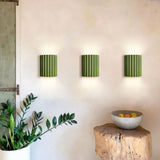 Applique murale côtelée en résine Rhea - Lampe murale intérieure moderne et minimaliste