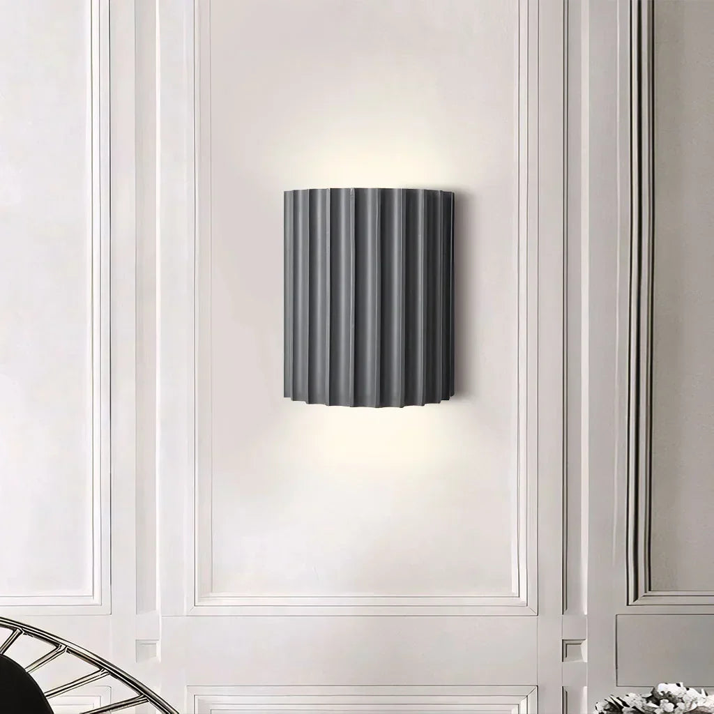 Applique murale côtelée en résine Rhea - Lampe murale intérieure moderne et minimaliste