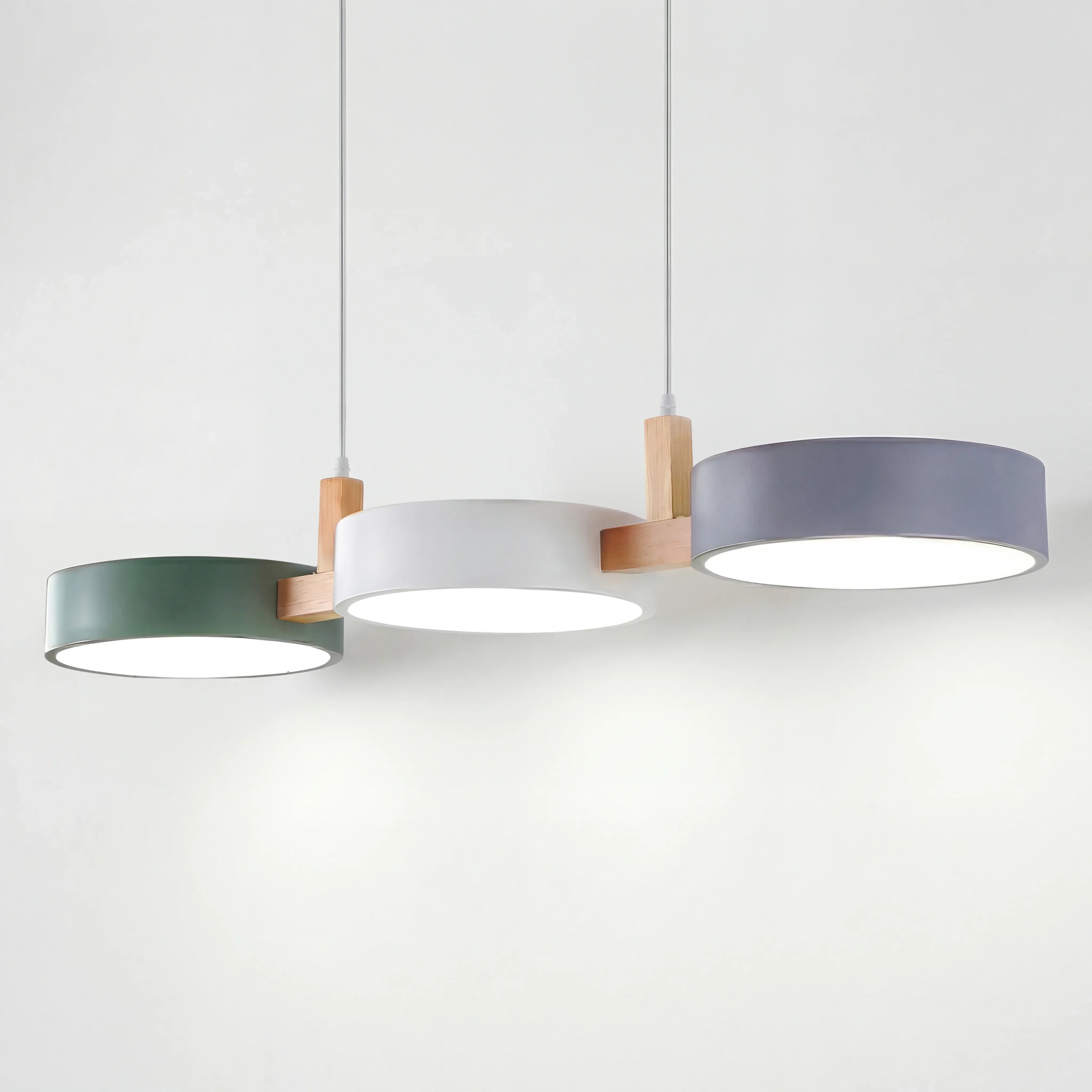 Elvra Modern Macaron 3-Head Pendant Light - Wood & Metal Nordic Style